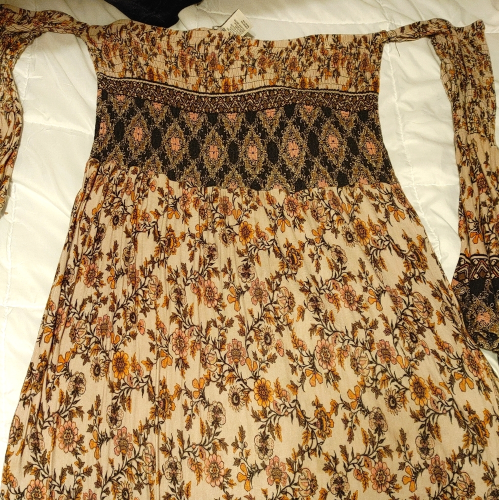 Casual flowery dress
